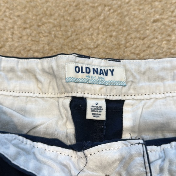 Old navy shorts bundle size 2 - Picture 6 of 10